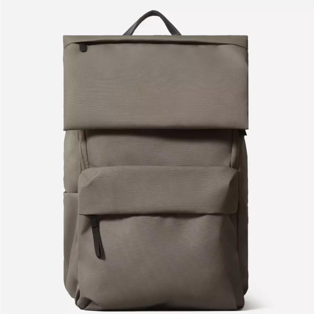 Everlane The ReNew Transit Backpack Warm Charcoal [NEW] [MSRP:$118]